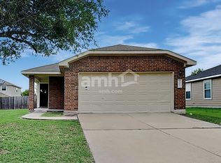 307 Quail Hollow Dr, Hutto, TX 78634