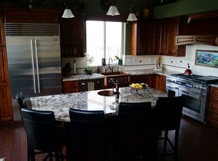 2552 Ridge Crest Ct, Castro Valley, CA 94546