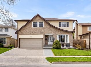 2474 Cavendish Dr, Burlington, ON L7P 3T8