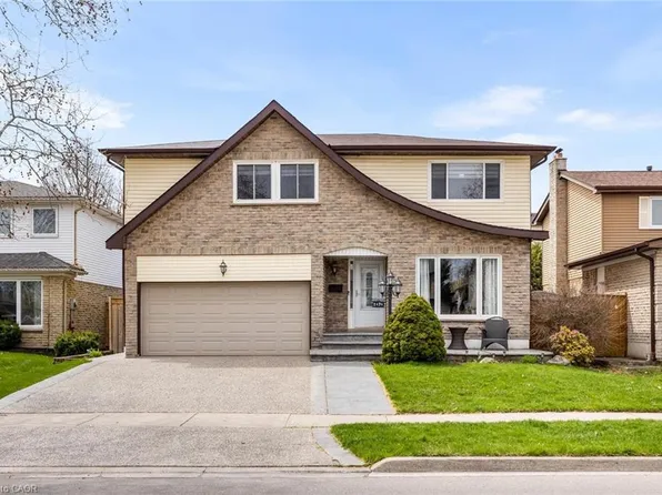 2474 Cavendish Dr, Burlington, ON L7P 3T8