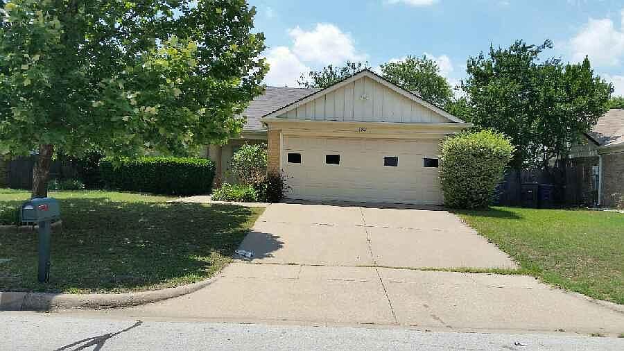 1st image of 7521 Buttonwood Dr