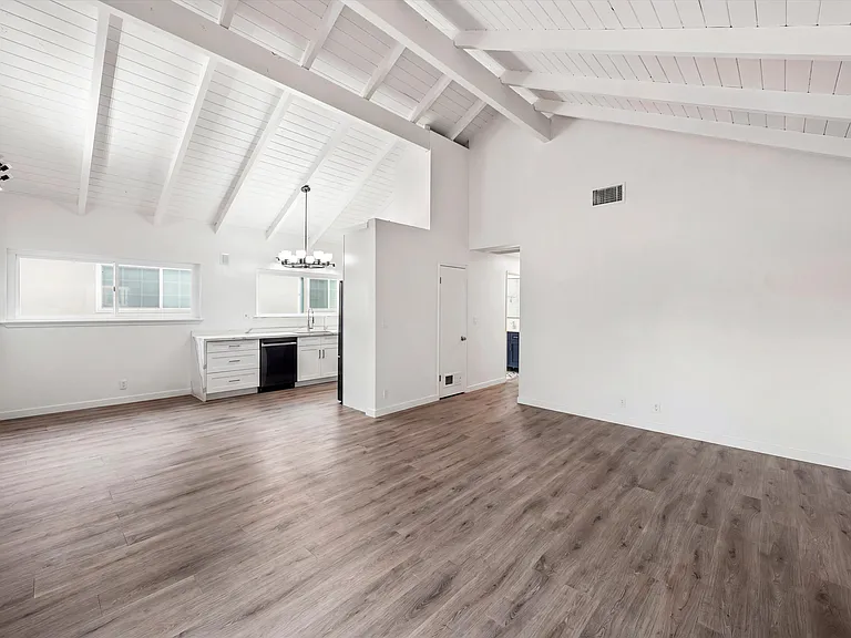 211 Cypress St #1/2 — Photo 13