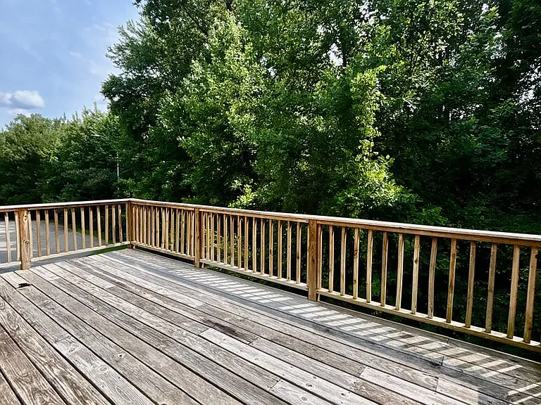 431 Georgetown Cir — Photo 31