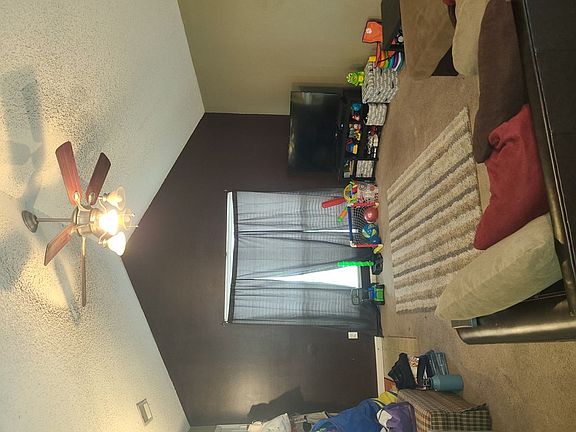2nd image of 1617 Seneca Ln