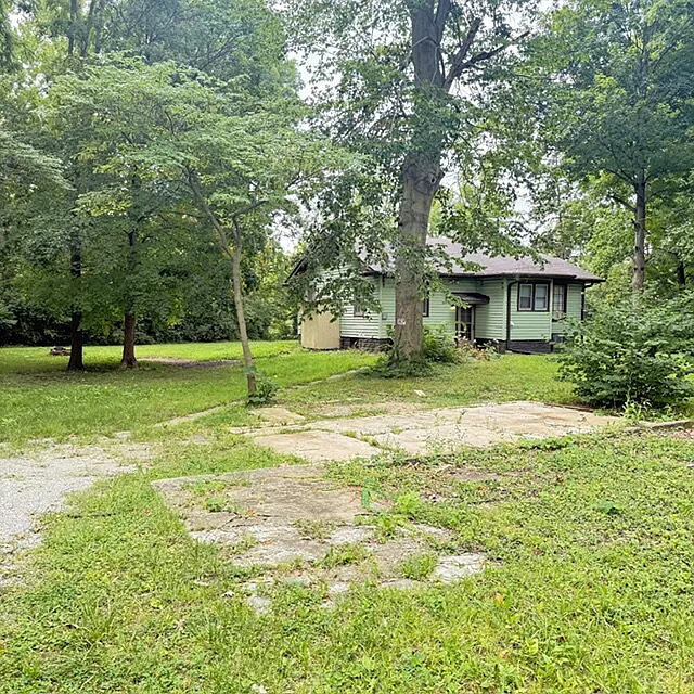 3 bed, 1.0 bath, $1,175 — Photo 4