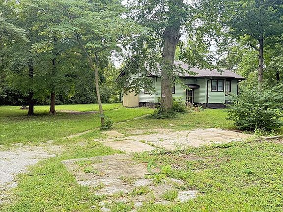4th image of 7015 Wadsworth Way