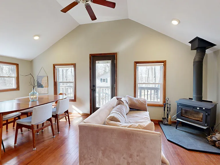 319 Midway Dr — Photo 21