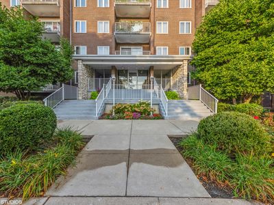 900 Center St APT 1G, Des Plaines, IL, 60016