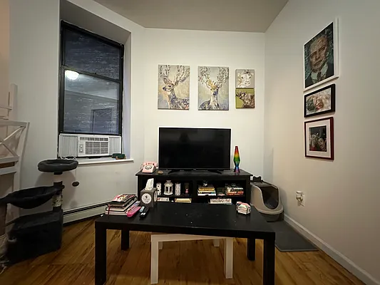 Rented by J Misrahi Realty Corp | media 2