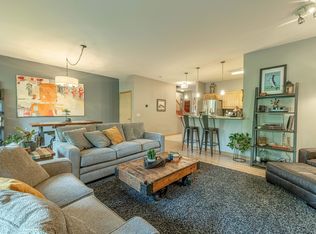 704 Clardell Dr, Sun Prairie, WI 53590