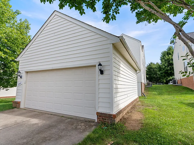 2531 Transom Pl — Photo 49