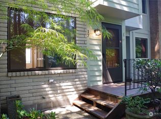 1801 Evergreen Park Ct SW APT 17, Olympia, WA