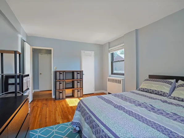 84-18 155th Avenue image 18 of 26