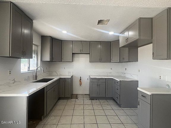 4th image of 15232 Greenrock Ave