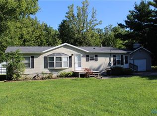 9240 Old State Line Rd, Holland, OH 43528