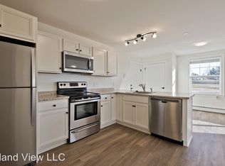 10 Island View Dr APT 329, Westbrook, ME 04092