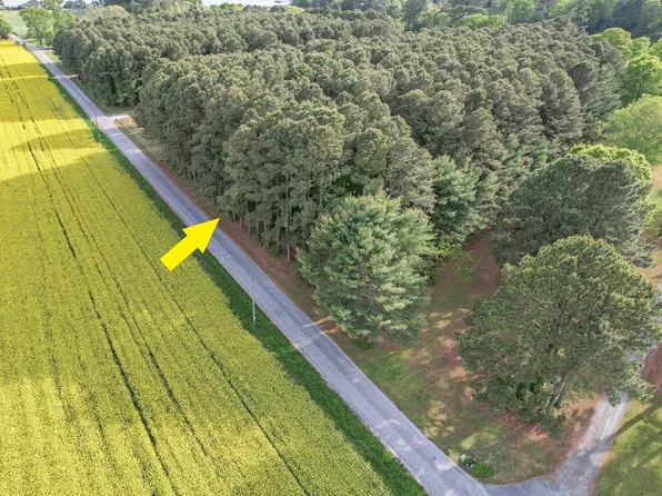 11576 E Sparrow Point Rd #E, Machipongo, VA 23405