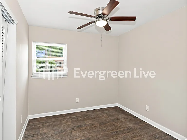 3435 Jonathan Cir — Photo 8