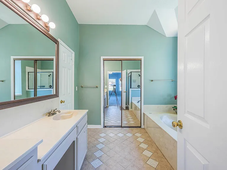 2705 Trophy Dr — Photo 20