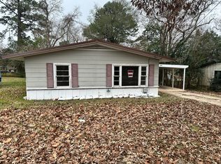 1209 Pinecrest St, Leesville, LA 71446