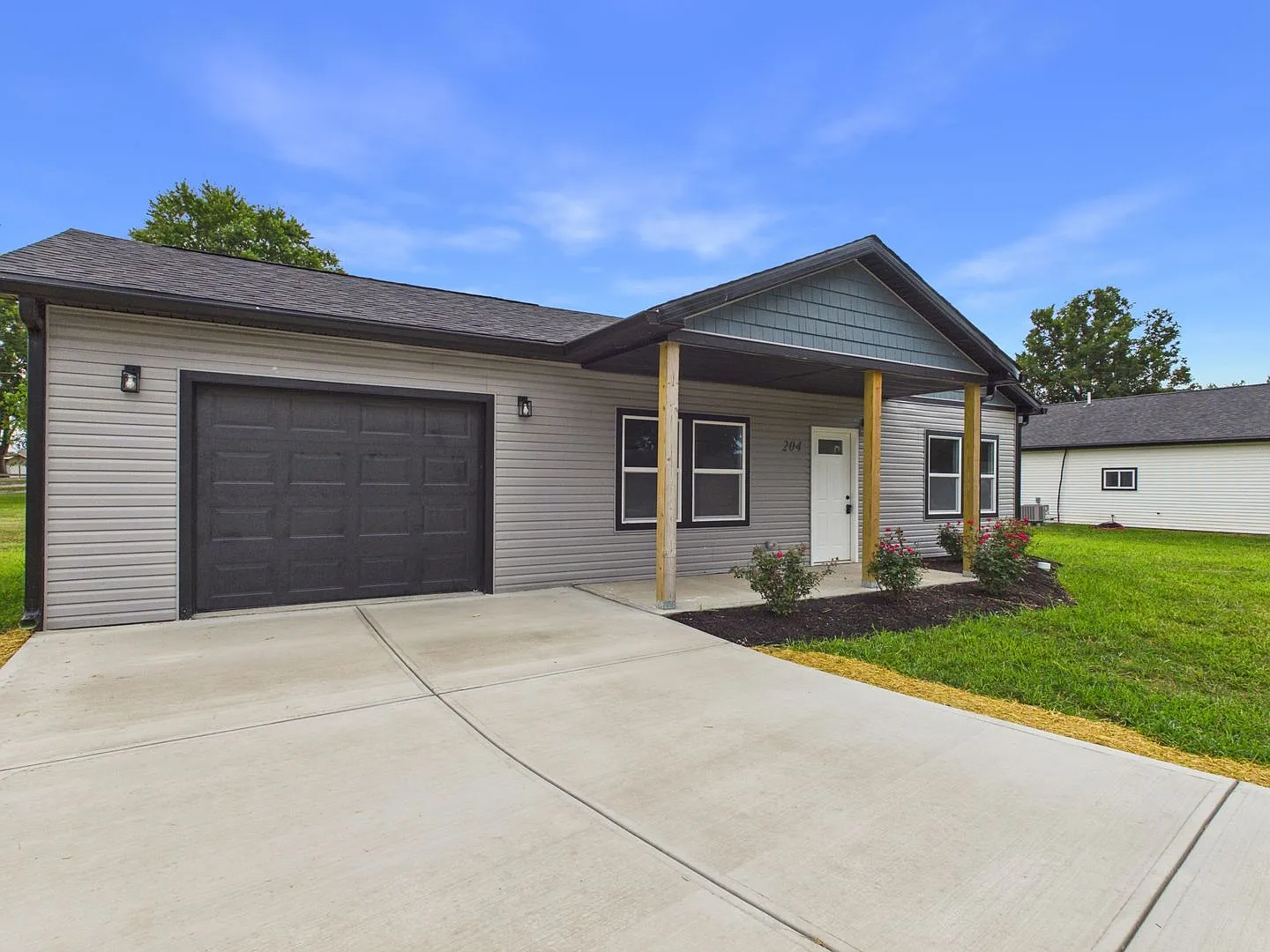 Amazing 3 Br 2 Ba All New Build In Frankton (No Section 8) — Photo 1