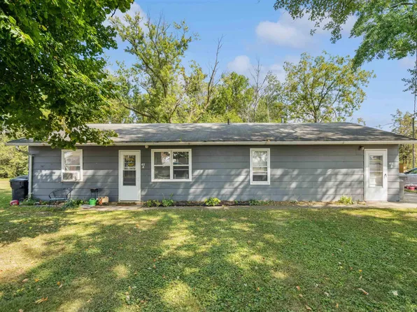 411 N Maple St #A/b, Janesville, IA 50647