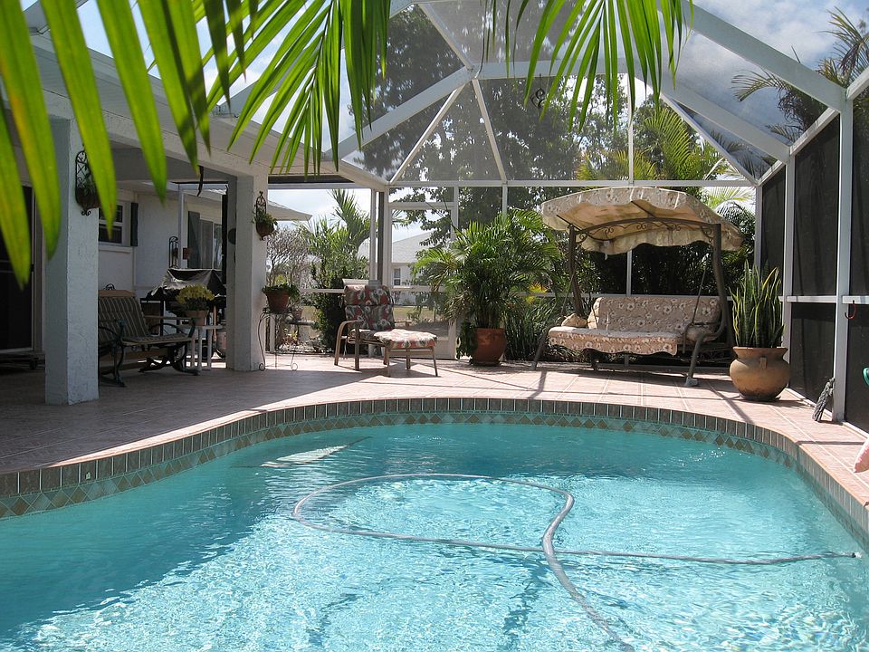 1st image of 25295 Alcazar Dr