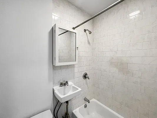 Rented by Keller Williams NYC | media 5