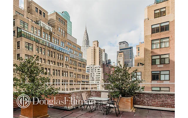 Sold by Douglas Elliman | media 16