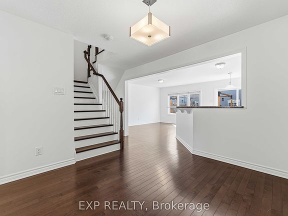 4th image of 82 Buffalograss Cres