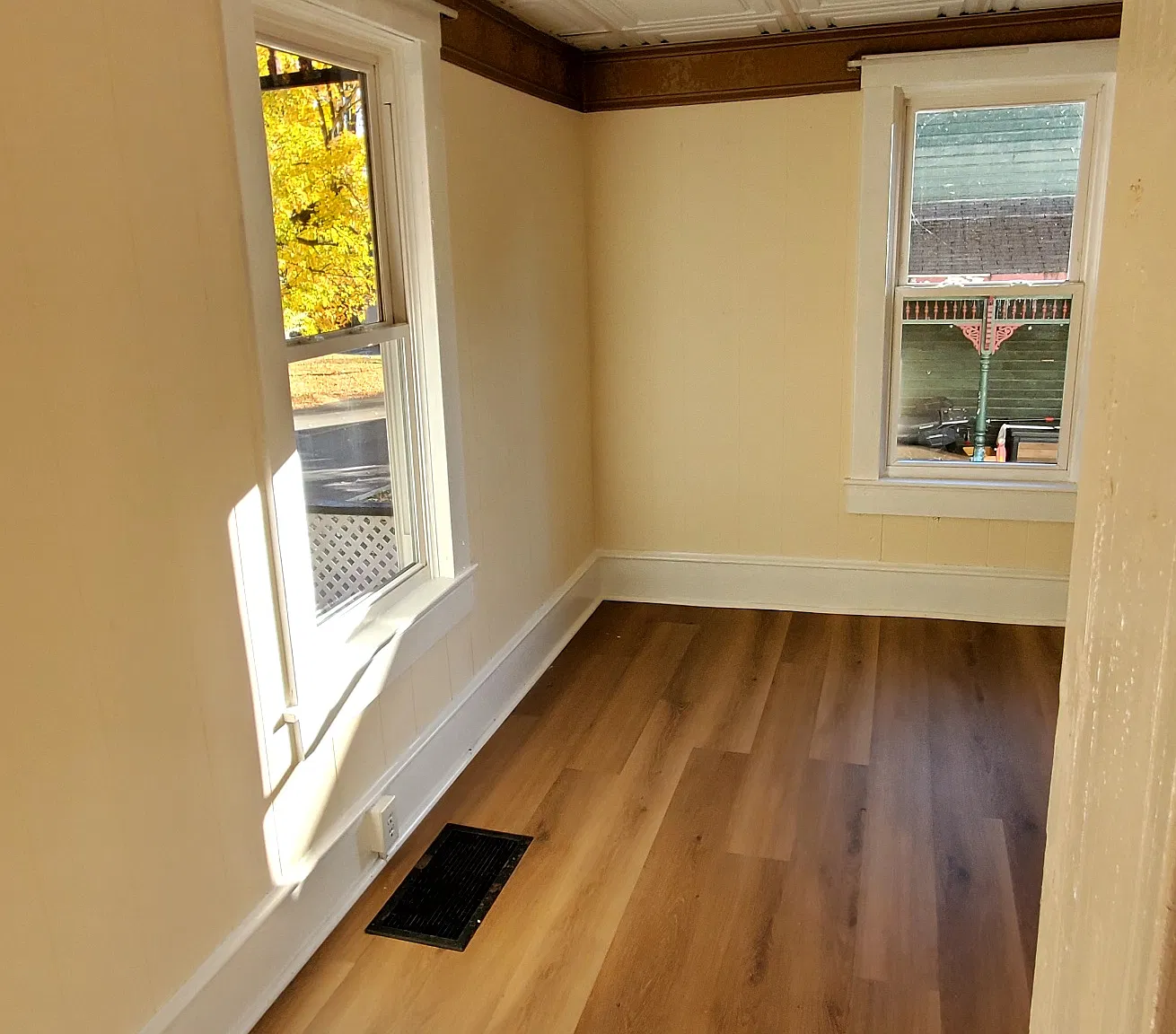 3 bed, 1.5 bath, 1750 sqft, $1,300 — Photo 4