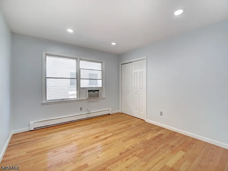 117 Burns Ave — Photo 8