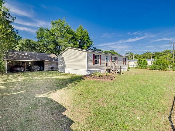 3rd image of 114 Ogeechee Avenue