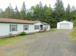 700 Griffiths Ln W, Seabeck, WA 98380