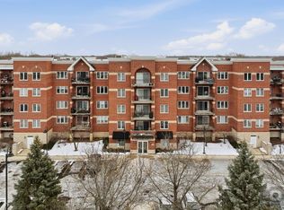 3401 N Carriageway Dr UNIT 208, Arlington Heights, IL 60004