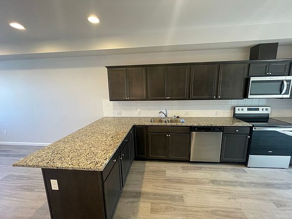 4th image of 3112-3120 Q Ave #3114