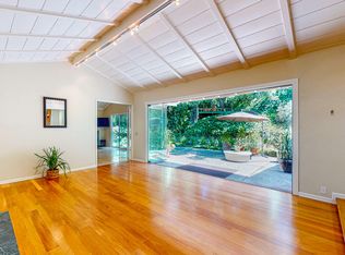 1010 Laguna Rd, Pasadena, CA 91105