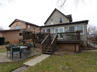 37066 N Stanton Point Rd, Ingleside, IL 60041