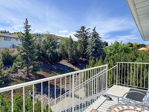 3rd image of 1047 Middleton Way Unit 213