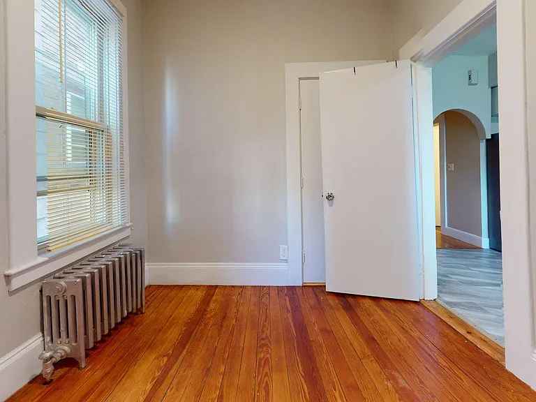 677 Bennington St #1 — Photo 6