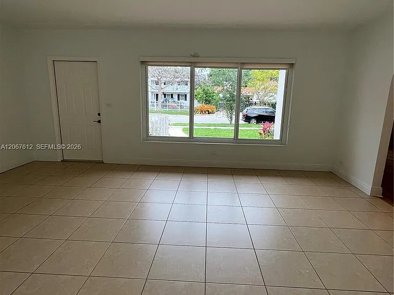 110 SW 30th Rd — Photo 8
