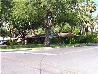1st image of 800 S 1st St