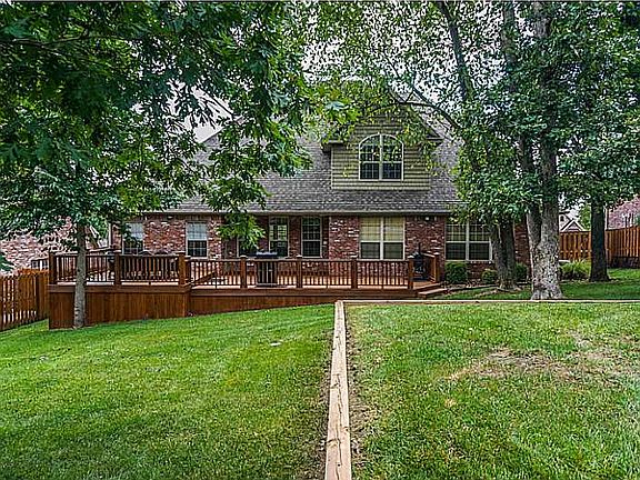 5th image of 7002 W Inglewood Ct