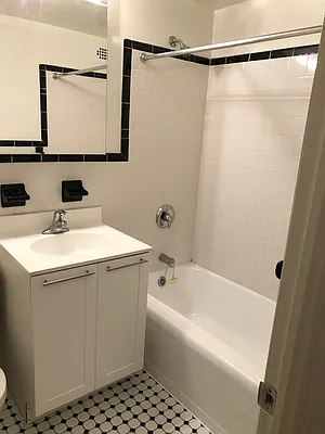 Rented by Real Estate Investors Group LLC | media 6