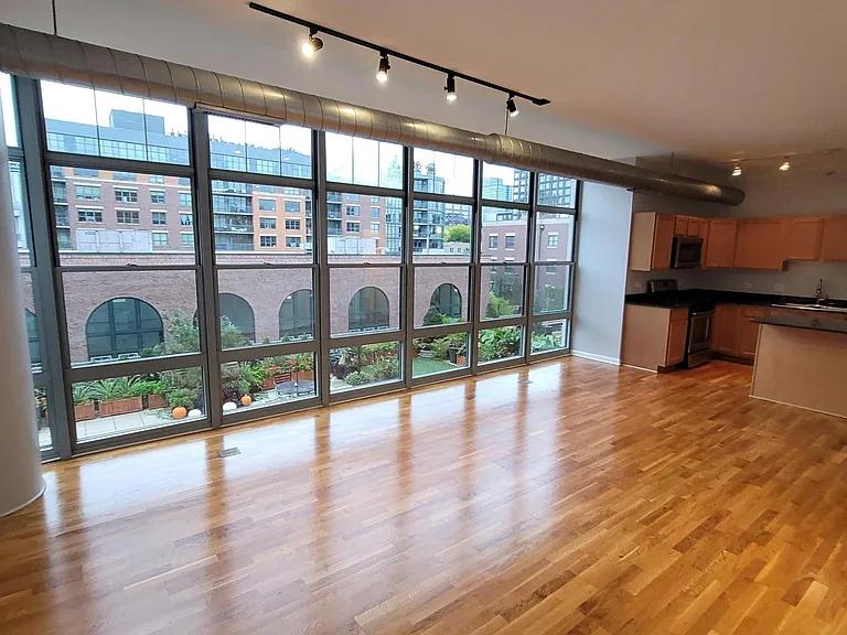1200 W Monroe St #420 — Photo 83