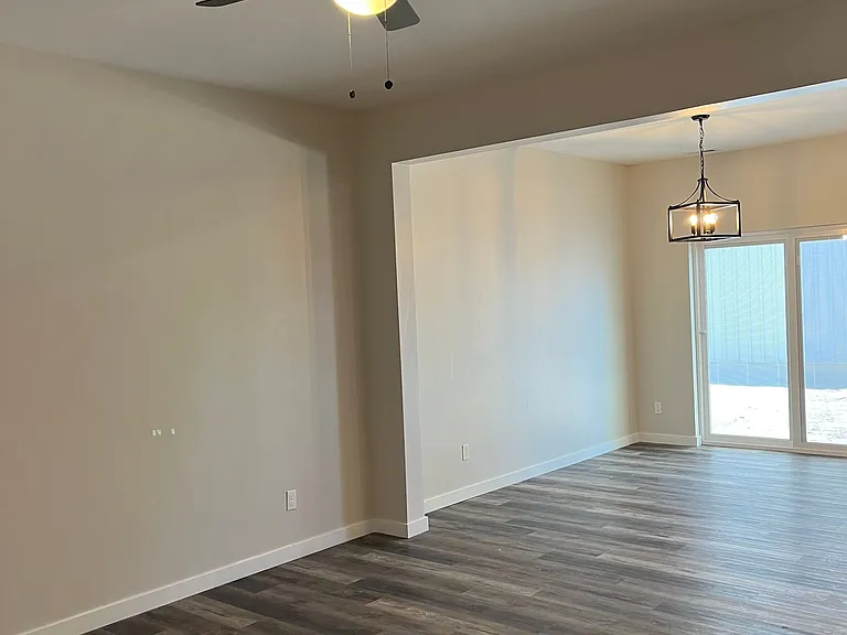 1645 S Bellin Rd — Photo 3