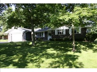 4901 Rainbow Rdg, Rockford, IL 61109