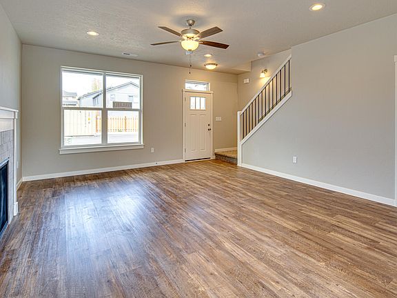 4th image of 1342 NE Brookstone Loop