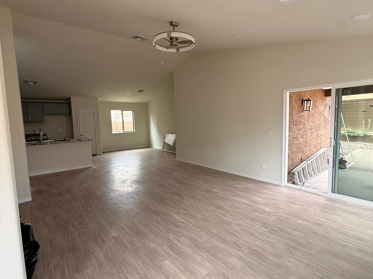 21970 W Cocopah St — Photo 2