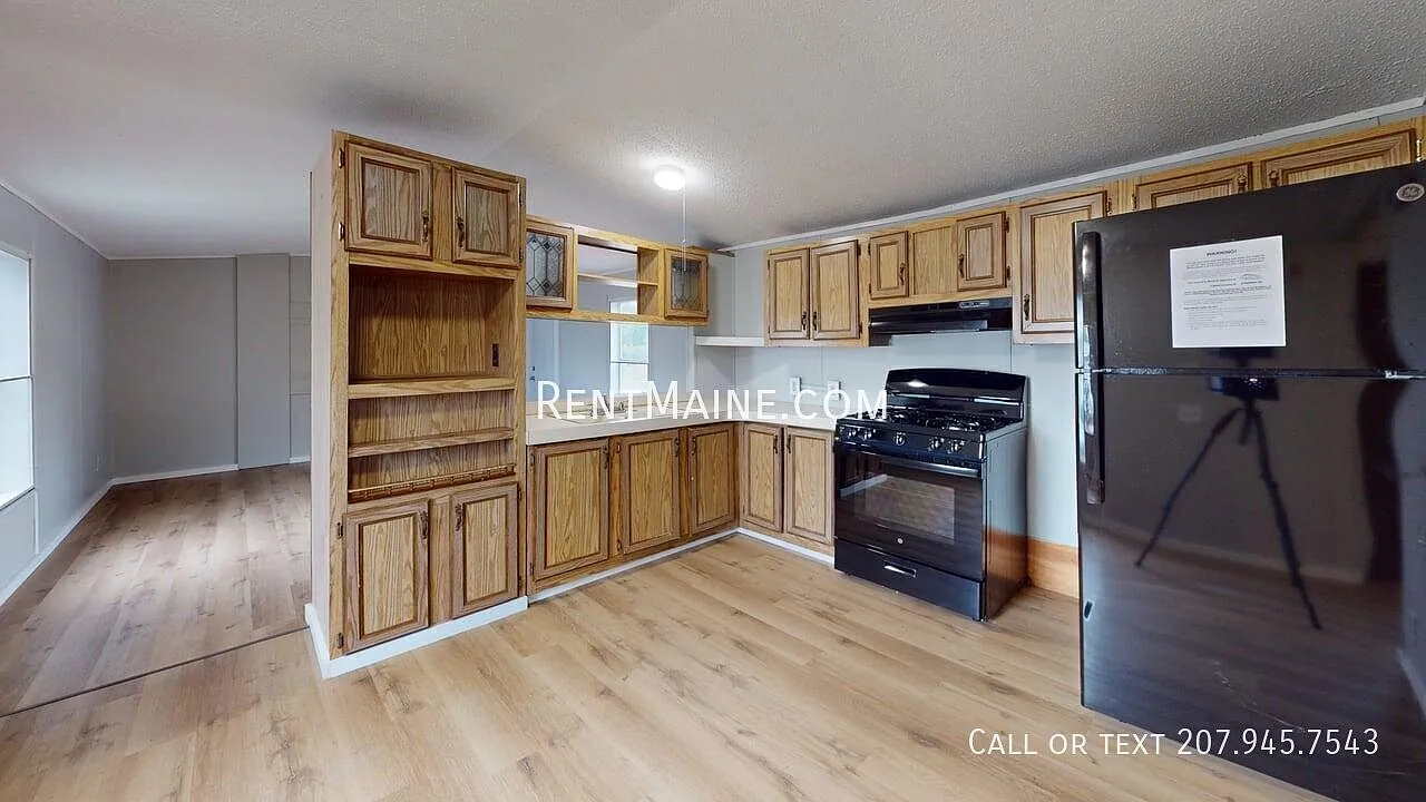 2 bed, 760 sqft, $1,300 — Photo 1